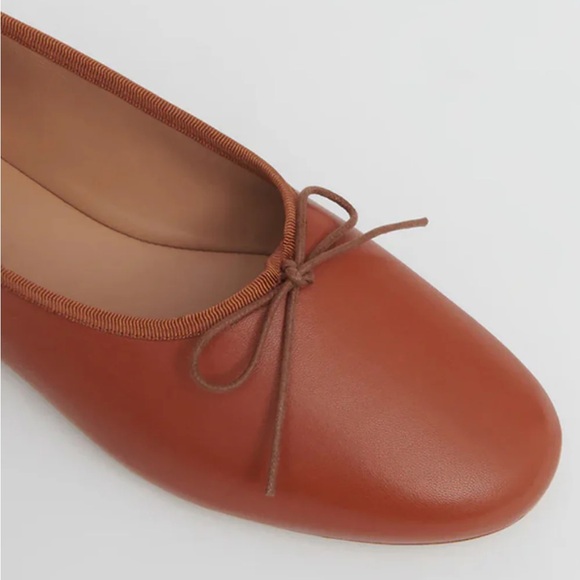 Mansur Gavriel Camel Dream Ballerina Flats Timeless Elegance - Picture 4 of 4